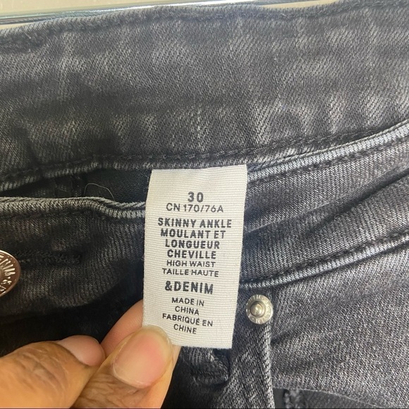 H&M Black Wash Skinny Ankle Jeans 30 High Waist - Picture 4 of 7